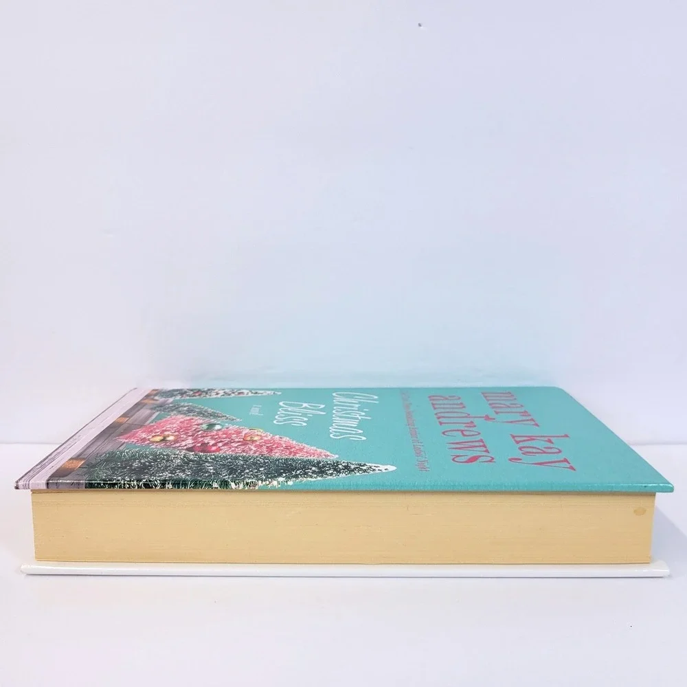 Mary Kay Andrews Christmas Bliss Large Print Hardcover Novel Book